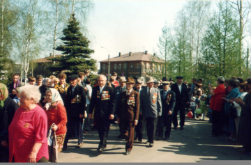 2004
